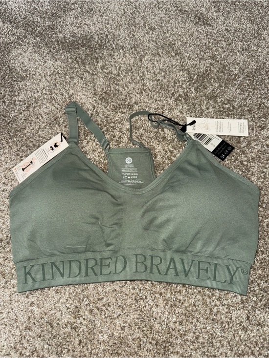 Kindred Bravely Other - Kindred Bravely Green Hands Free Pumping & Nursing Sports Bra